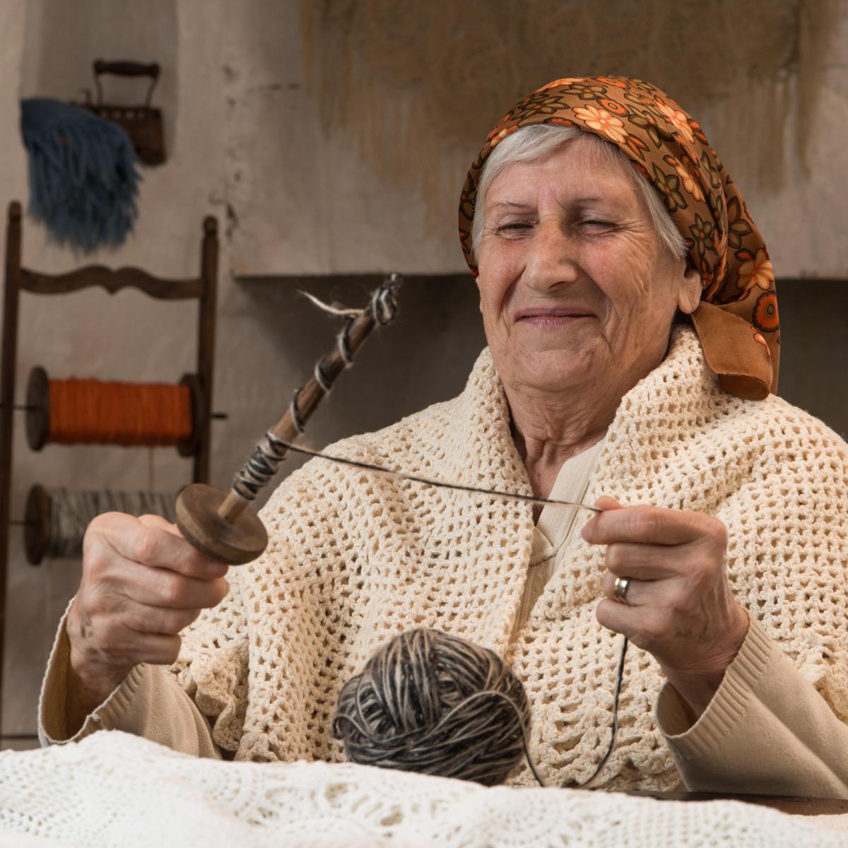 La filatrice (A felatrèisce)